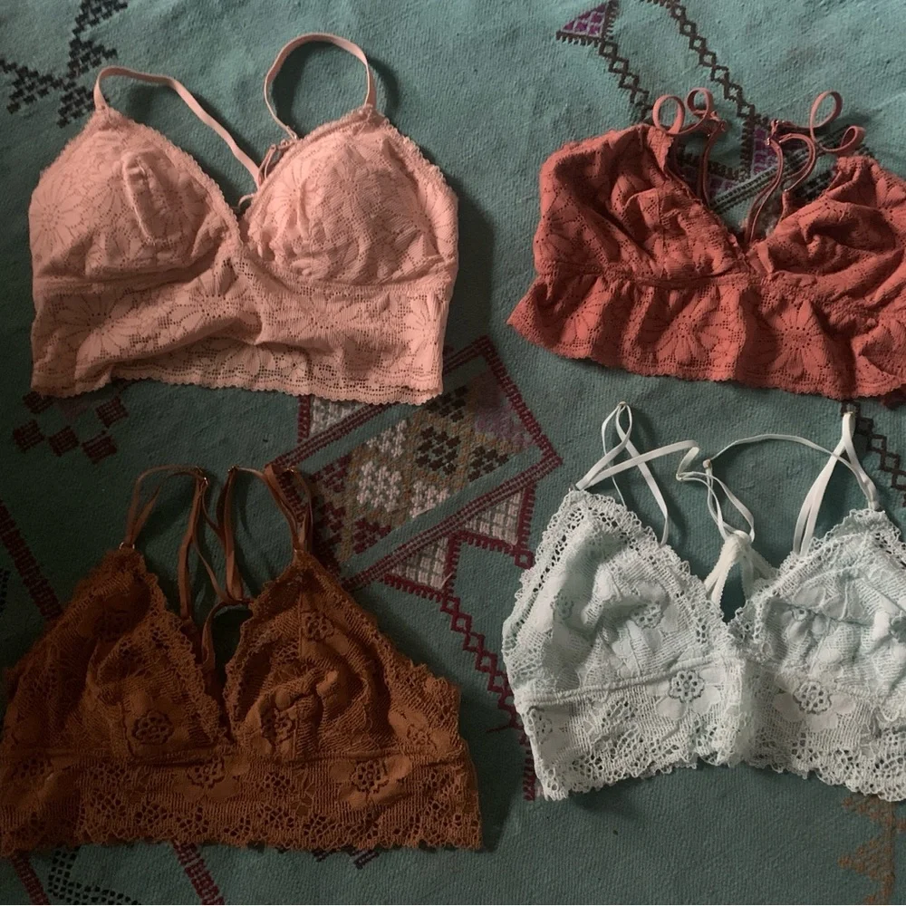 Aerie Lace Bralette. Lot of 4 lace bralettes from Aerie. Size Large - Picture 2 of 2